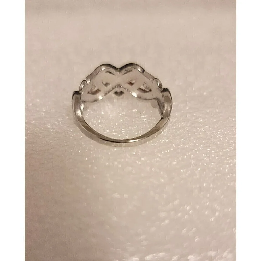NIB - Heart Shape Promise Ring w/ Inlaid Shiny Amethyst - Size 9